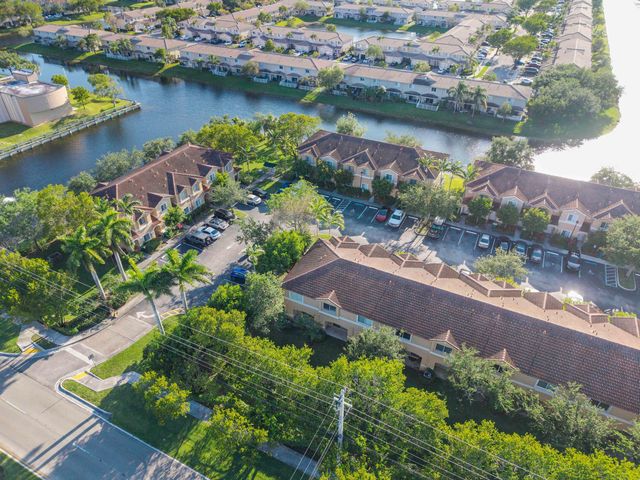 5910 Riverside Avenue, Tamarac, FL 33321