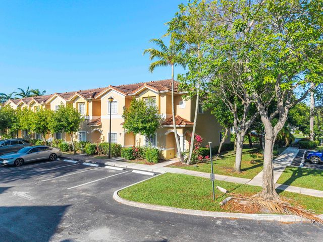 5910 Riverside Avenue, Tamarac, FL 33321