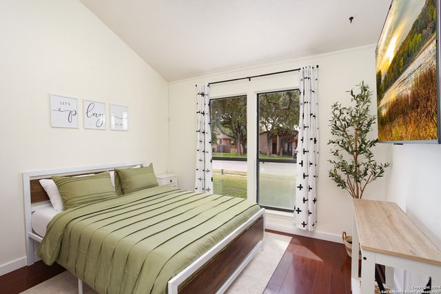 4423 Black Walnut Woods, San Antonio, TX 78249