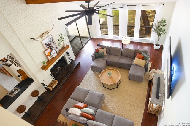 4423 Black Walnut Woods, San Antonio, TX 78249