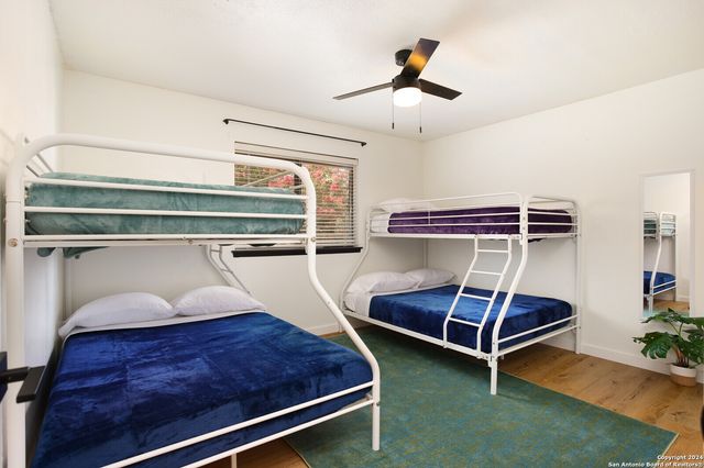 4423 Black Walnut Woods, San Antonio, TX 78249