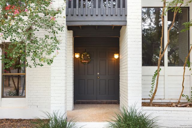 4423 Black Walnut Woods, San Antonio, TX 78249