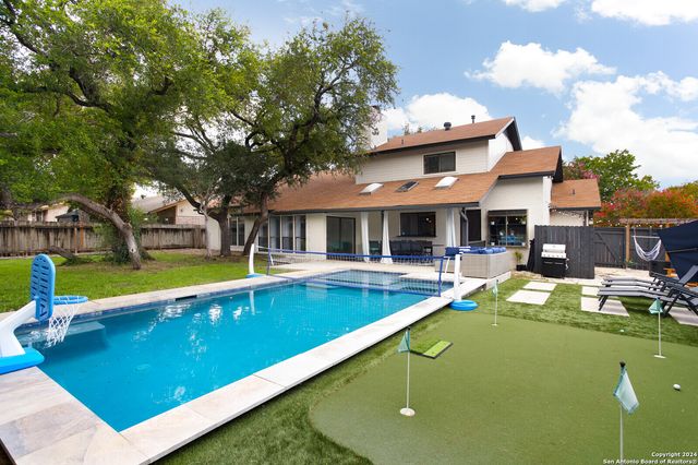 4423 Black Walnut Woods, San Antonio, TX 78249