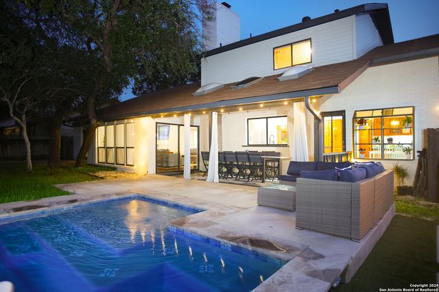 4423 Black Walnut Woods, San Antonio, TX 78249