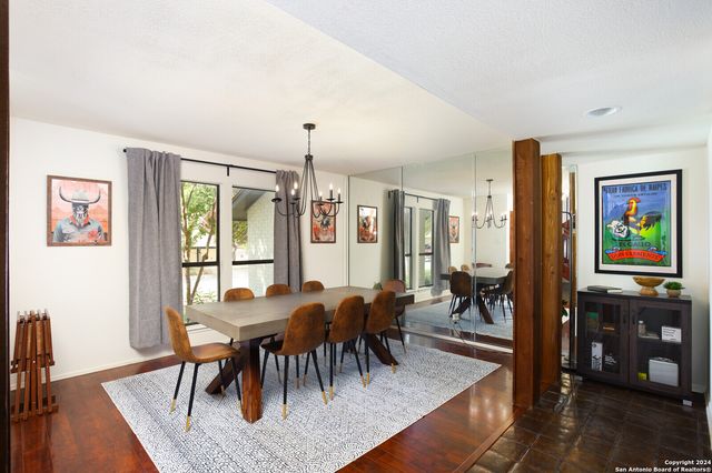 4423 Black Walnut Woods, San Antonio, TX 78249