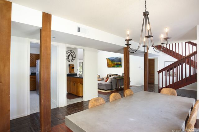 4423 Black Walnut Woods, San Antonio, TX 78249