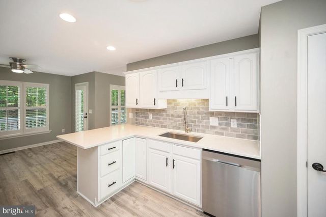 801 EASTOVER PKWY, Locust Grove, VA 22508