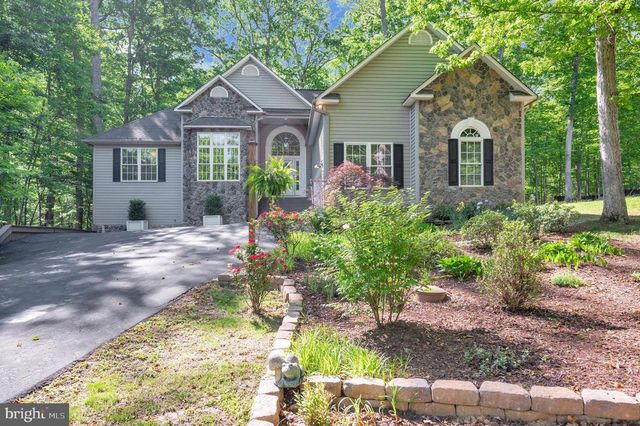 801 EASTOVER PKWY, Locust Grove, VA 22508