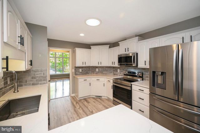 801 EASTOVER PKWY, Locust Grove, VA 22508