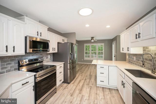 801 EASTOVER PKWY, Locust Grove, VA 22508