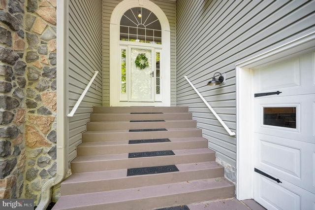 801 EASTOVER PKWY, Locust Grove, VA 22508