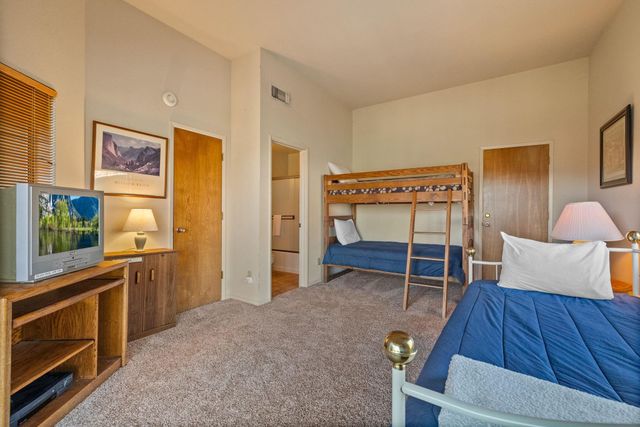 12757 Junipero Serra Ct 32, Groveland, CA 95321