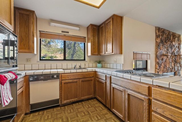 12757 Junipero Serra Ct 32, Groveland, CA 95321