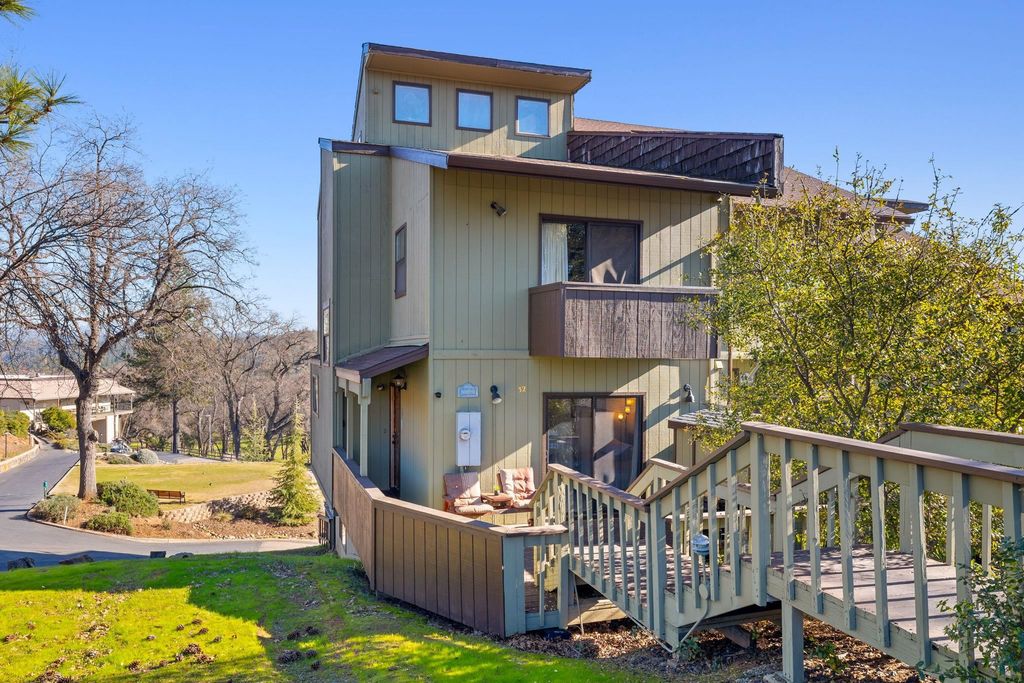 12757 Junipero Serra Ct 32, Groveland, CA 95321