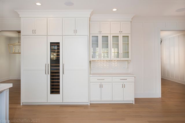 517 Cumnor Road, Kenilworth, IL 60043