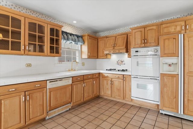 554 N Westwood Avenue, Lombard, IL 60148