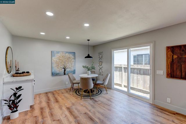 2913 16Th St, San Pablo, CA 94806