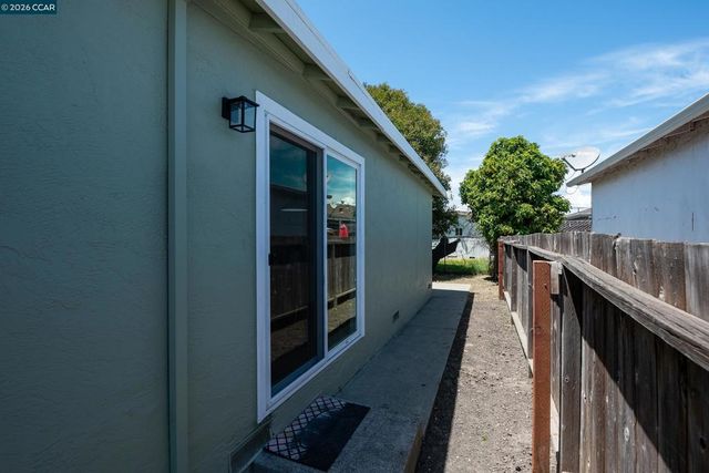 2913 16Th St, San Pablo, CA 94806