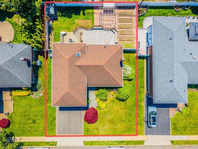 15 Hillvale Road, Syosset, NY 11791
