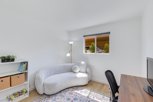 332 E TAYLOR Street, Tempe, AZ 85288