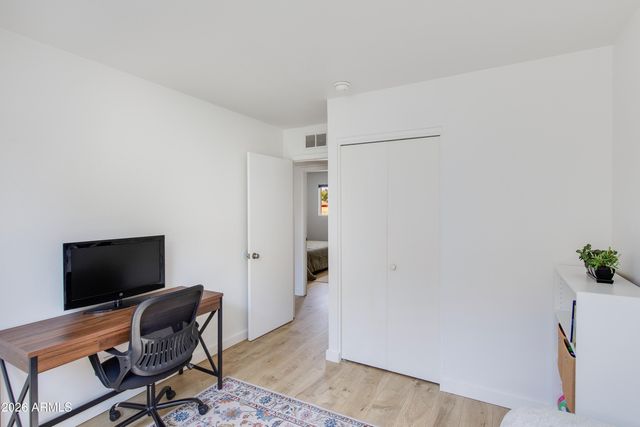 332 E TAYLOR Street, Tempe, AZ 85288