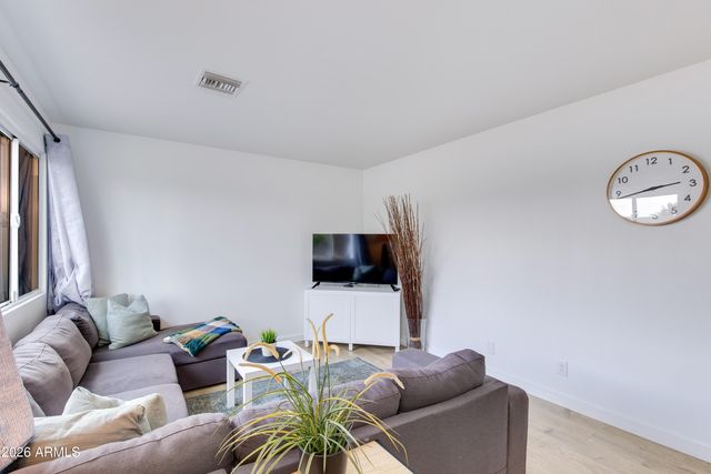 332 E TAYLOR Street, Tempe, AZ 85288