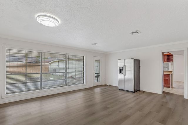 7723 Kendalia Drive, Houston, TX 77036