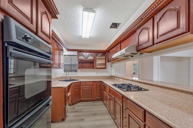 7723 Kendalia Drive, Houston, TX 77036