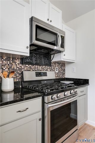 9400 Country Way Rd, Glen Allen, VA 23060