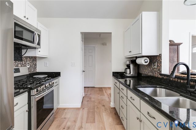 9400 Country Way Rd, Glen Allen, VA 23060