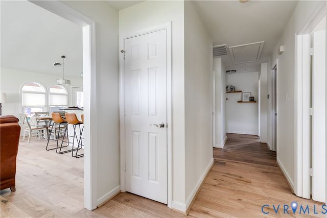 9400 Country Way Rd, Glen Allen, VA 23060