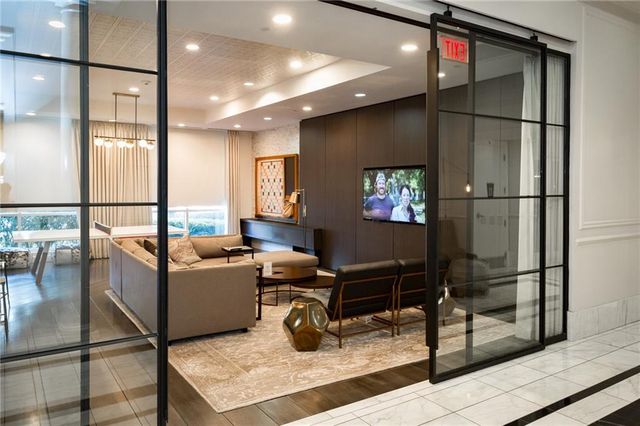 325 E Paces Ferry NE Road 1701, Atlanta, GA 30305