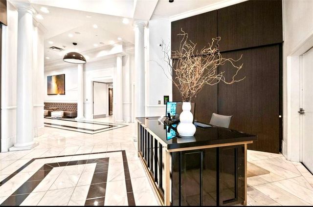 325 E Paces Ferry NE Road 1701, Atlanta, GA 30305