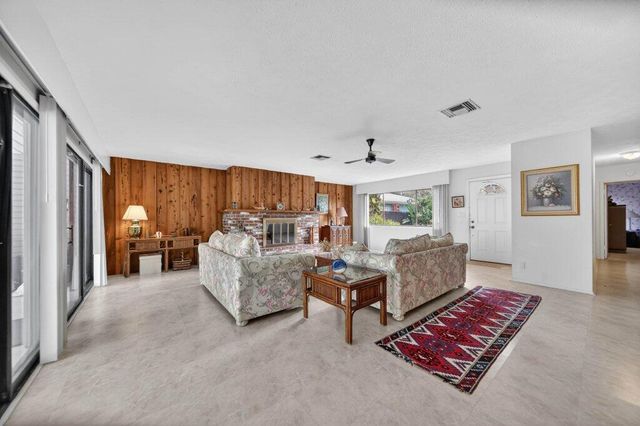 1272 SW Evergreen Lane, Palm City, FL 34990