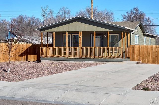 2203 W 15th St, Pueblo, CO 81003