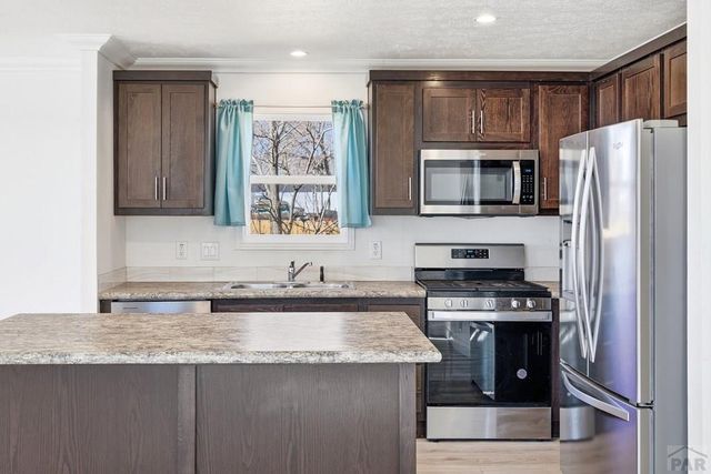 2203 W 15th St, Pueblo, CO 81003