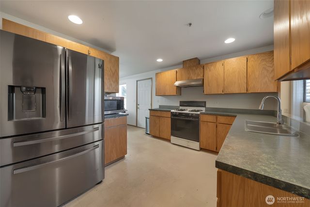 2399 McDonald Avenue, Dupont, WA 98327