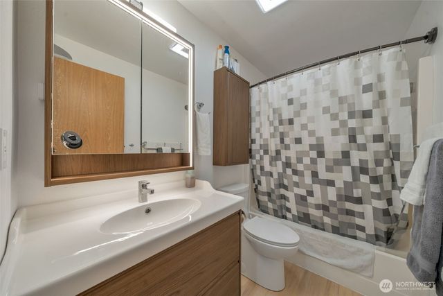 2399 McDonald Avenue, Dupont, WA 98327