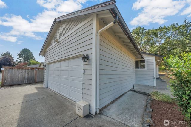 2399 McDonald Avenue, Dupont, WA 98327