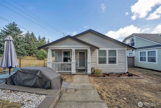 2399 McDonald Avenue, Dupont, WA 98327