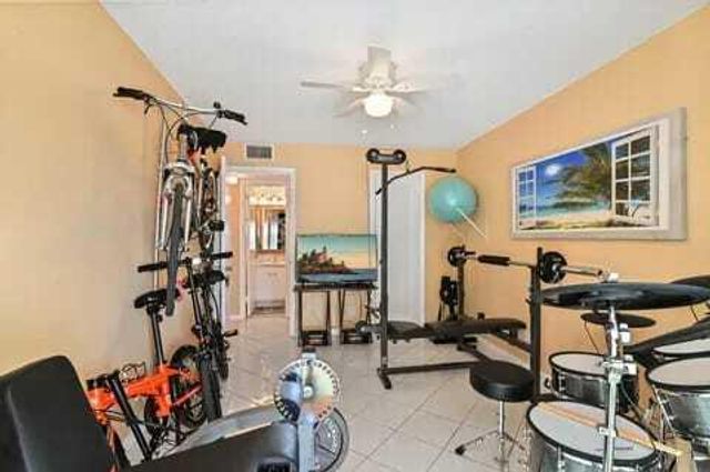 133 SOMERSET G, West Palm Beach, FL 33417