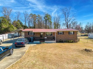 2410 Juniper Drive, Charlotte, NC 28269
