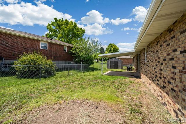 3213 Apple Drive, St Charles, MO 63301