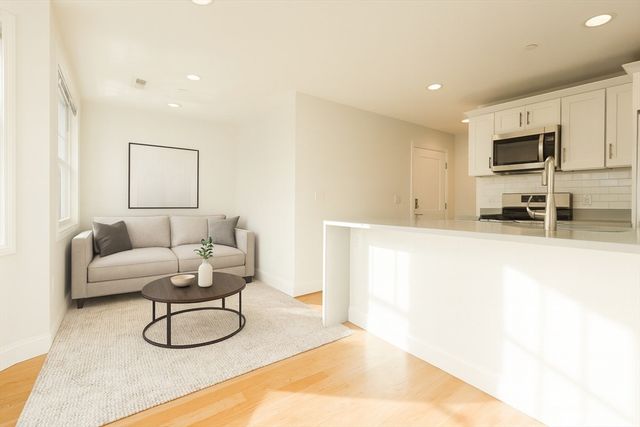 375 Dorchester St. 2, Boston, MA 02127