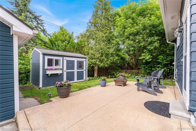 322 Potawatomi Boulevard, Royal Oak, MI 48073