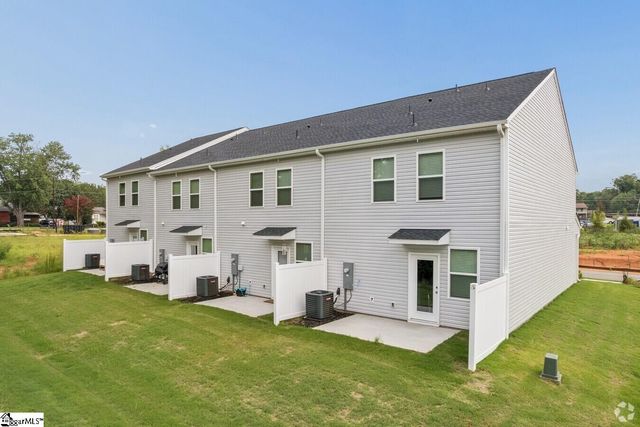 30 Stoneview Way, Taylors, SC 29687
