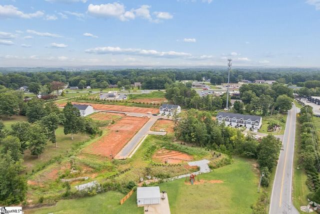 30 Stoneview Way, Taylors, SC 29687