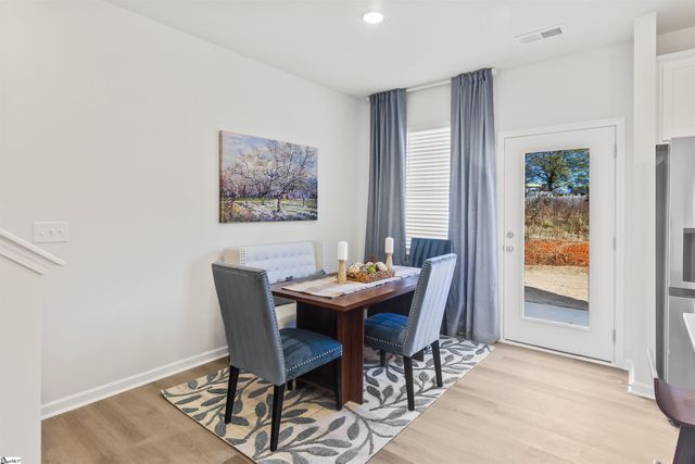 30 Stoneview Way, Taylors, SC 29687