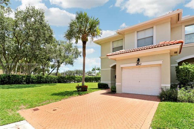 6047 Seminole Gardens Cir, Riviera Beach, FL 33418