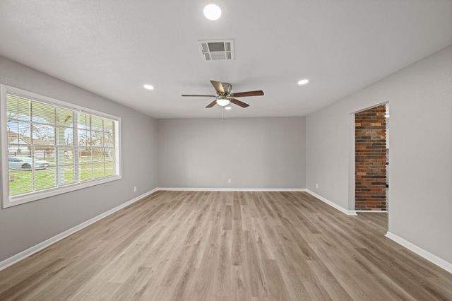 7265 Ashburn Street, Houston, TX 77061